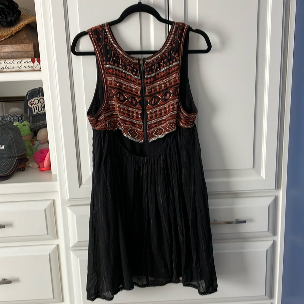 Free People Black Aztec Bib Embroidered Cutout Swing Dress. Size 12 - Picture 3 of 5